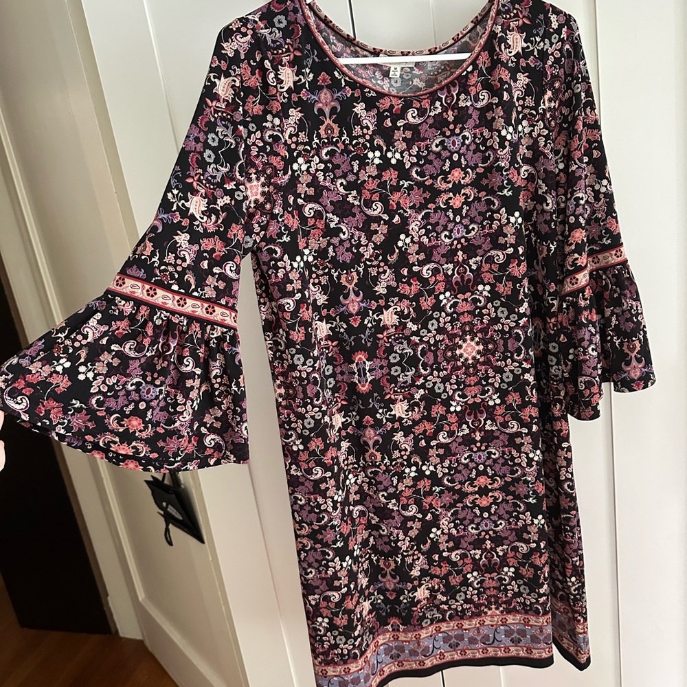 Max Studio Floral Bell Sleeve Dress